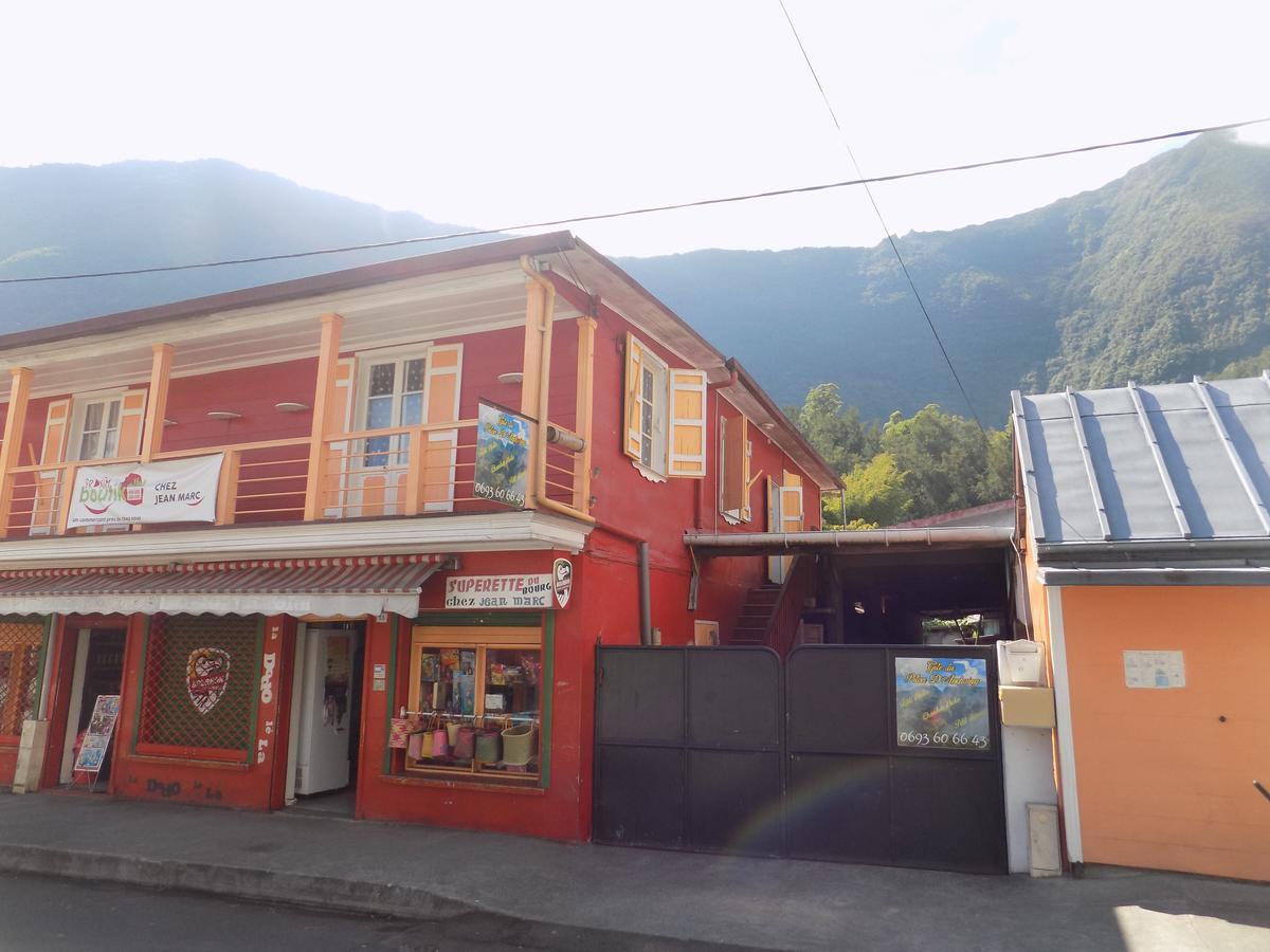 Gite Du Piton D Anchaing Hell-Bourg Luaran gambar